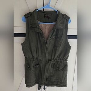 Cestion Women's Green Utility Vest